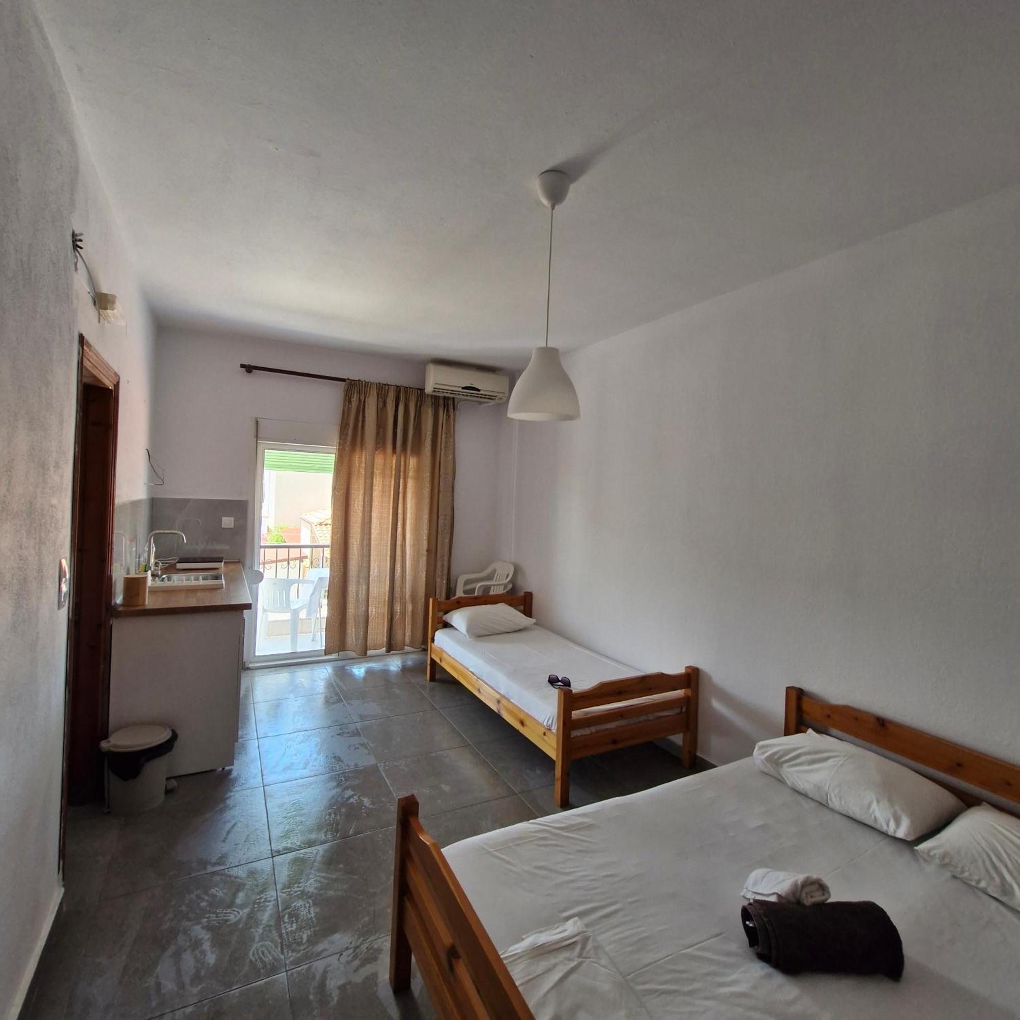 Eleni House 公寓 Nea Vrasna