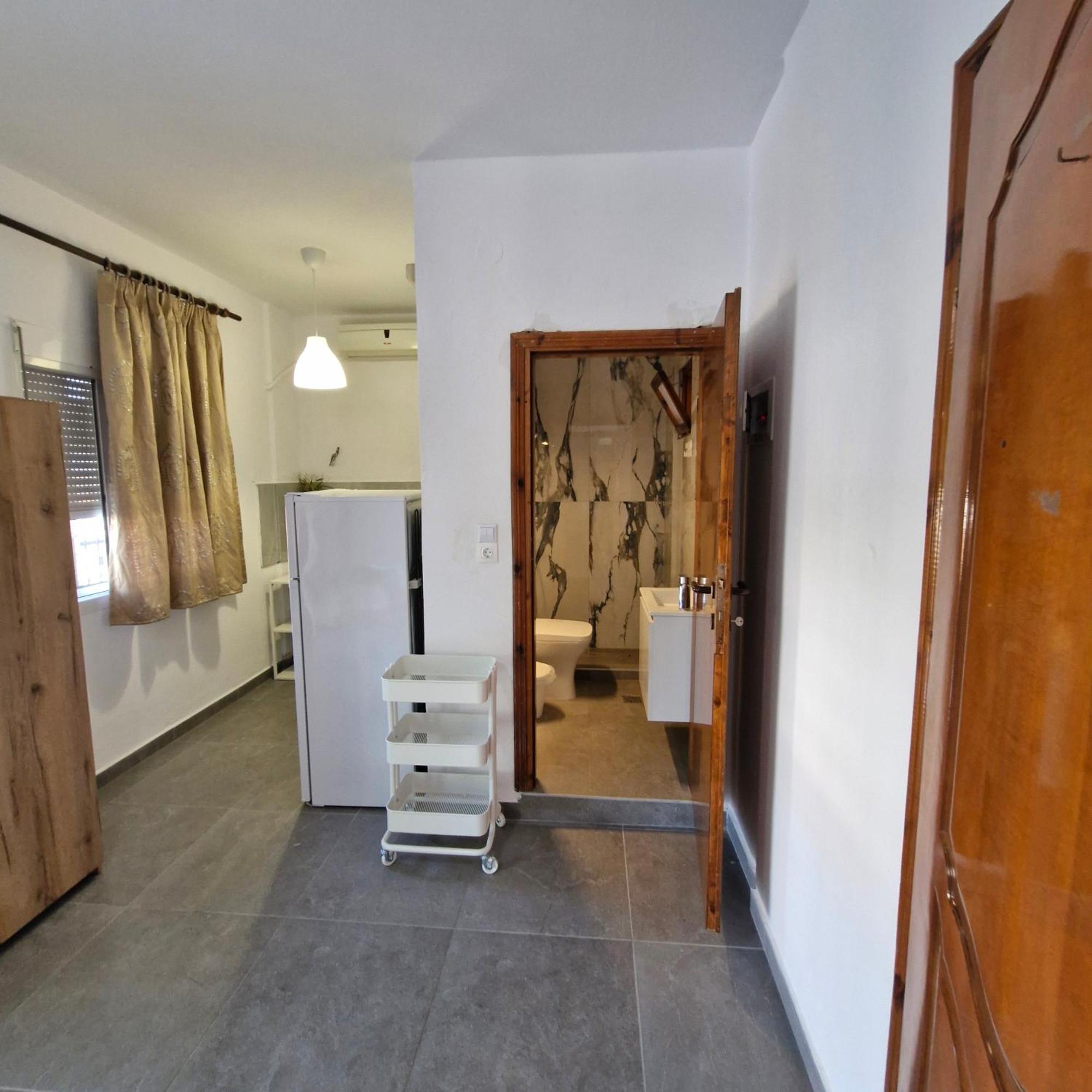公寓 Eleni House Nea Vrasna